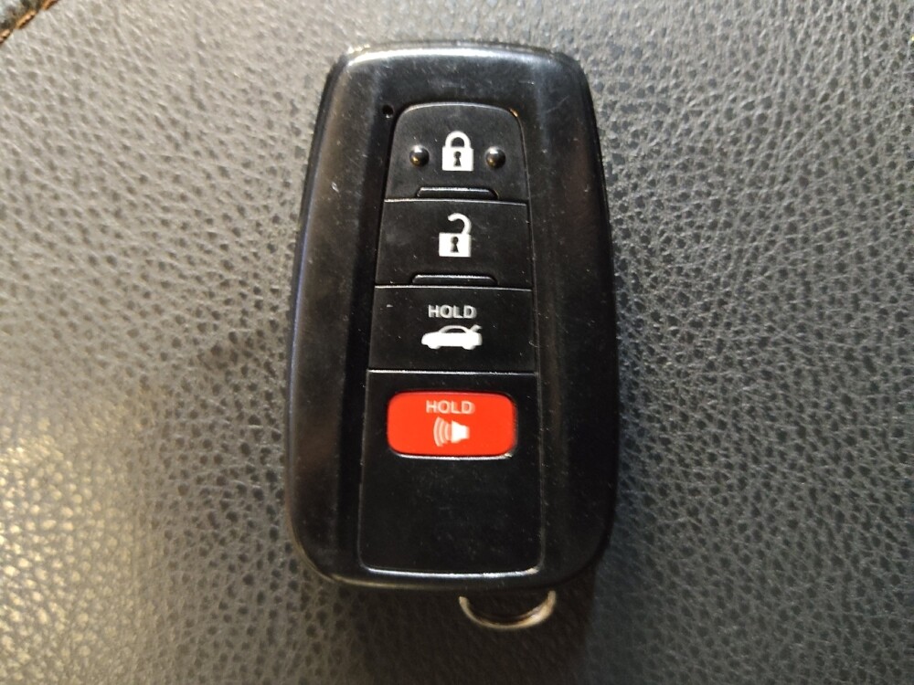 2019 Toyota Camry in Conway, SC 29526 - 18123836 32