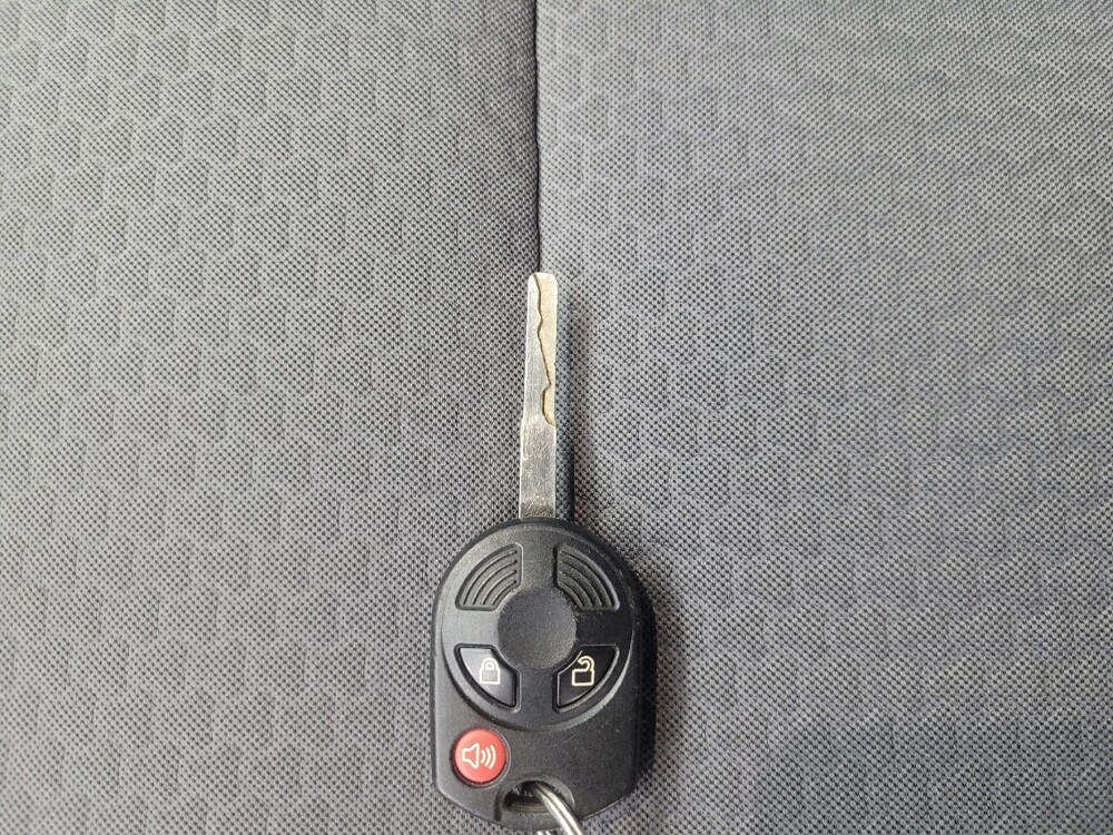 2017 Ford Escape in Mishawaka, IN 46545 - 18123840 32