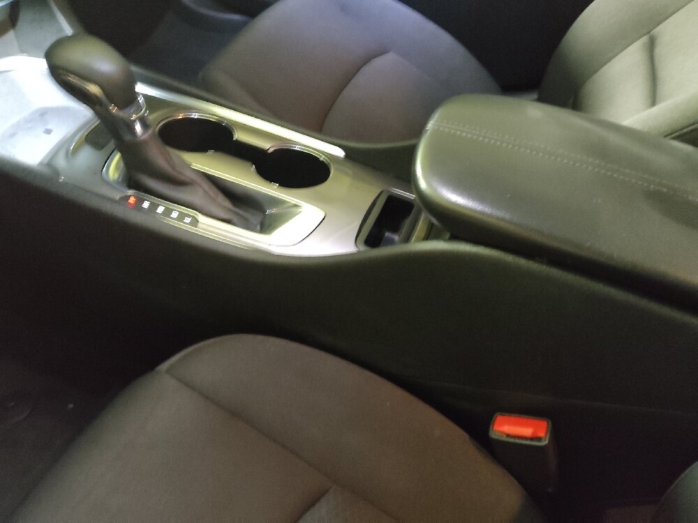 2021 Chevrolet Malibu in Charleston, SC 29414 - 18123843 26