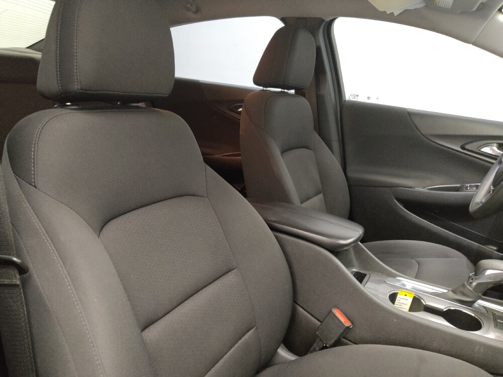 2021 Chevrolet Malibu in Charleston, SC 29414 - 18123843 21