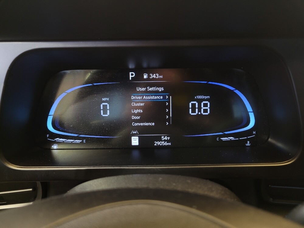 2025 Hyundai Elantra in Cincinnati, OH 45255 - 18123844 23