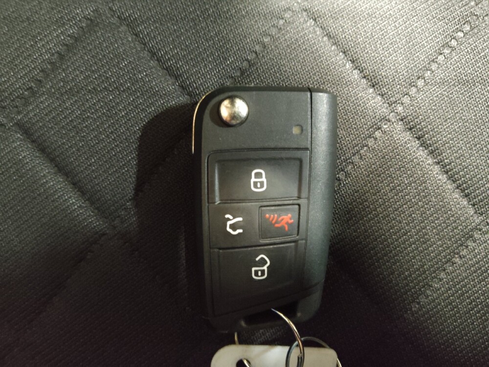 2021 Volkswagen Atlas in Fort Worth, TX 76116 - 18123848 32