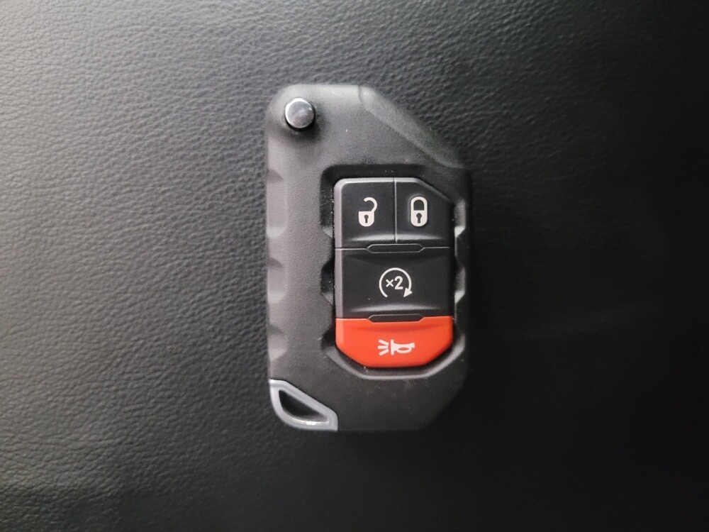 2018 Jeep Wrangler in Knoxville, TN 37923 - 18123849 32