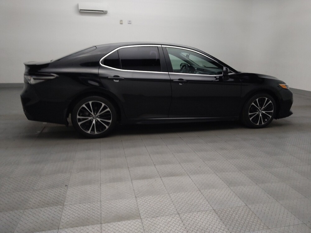 2018 Toyota Camry in Lewisville, TX 75067 - 18123859 10
