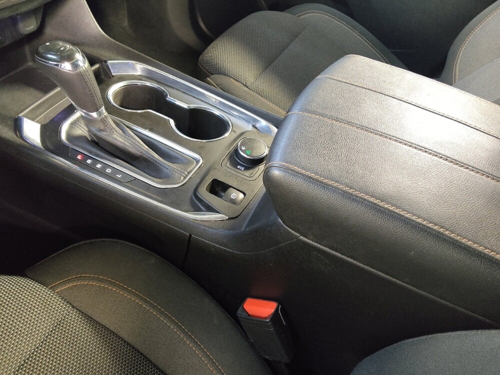 2018 Chevrolet Traverse in Columbia, SC 29210 - 18123860 26