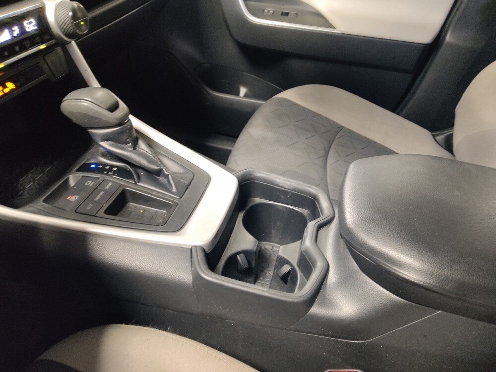 2019 Toyota RAV4 in Marietta, GA 30062 - 18123862 26