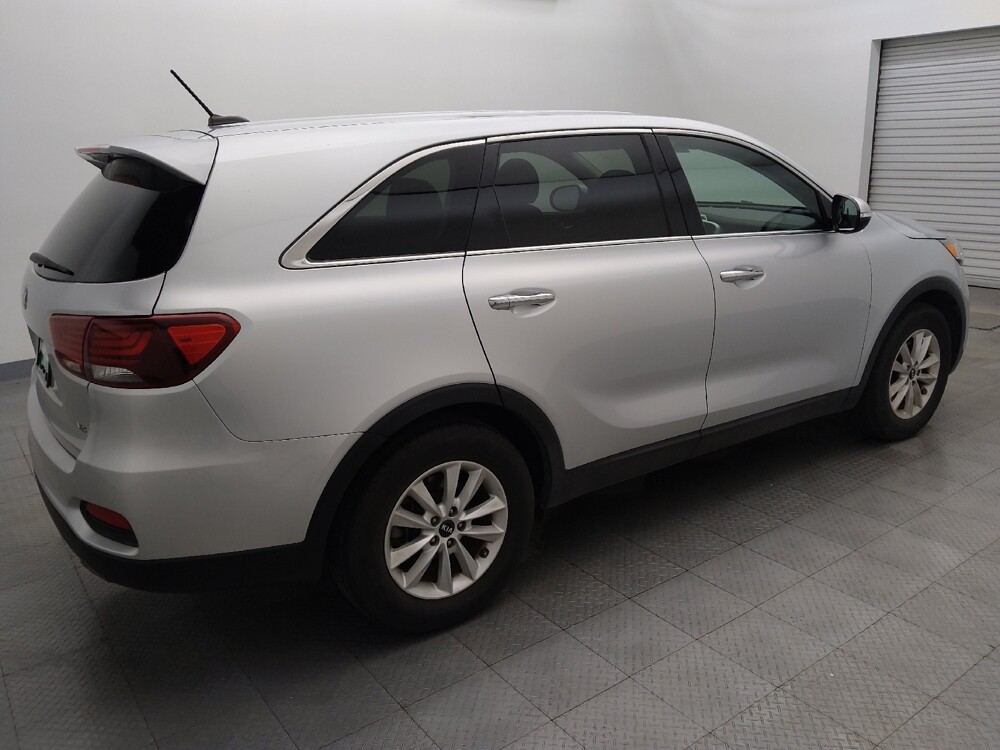 2019 Kia Sorento in San Antonio, TX 78238 - 18123868 10