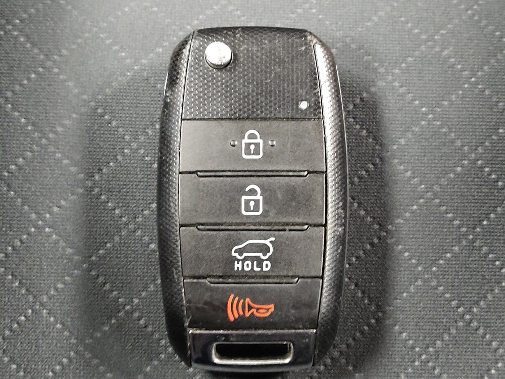 2019 Kia Sorento in San Antonio, TX 78238 - 18123868 32