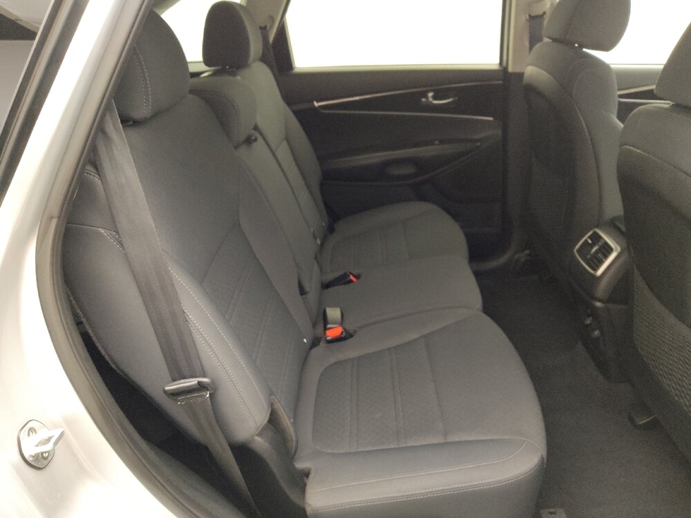 2019 Kia Sorento in San Antonio, TX 78238 - 18123868 19