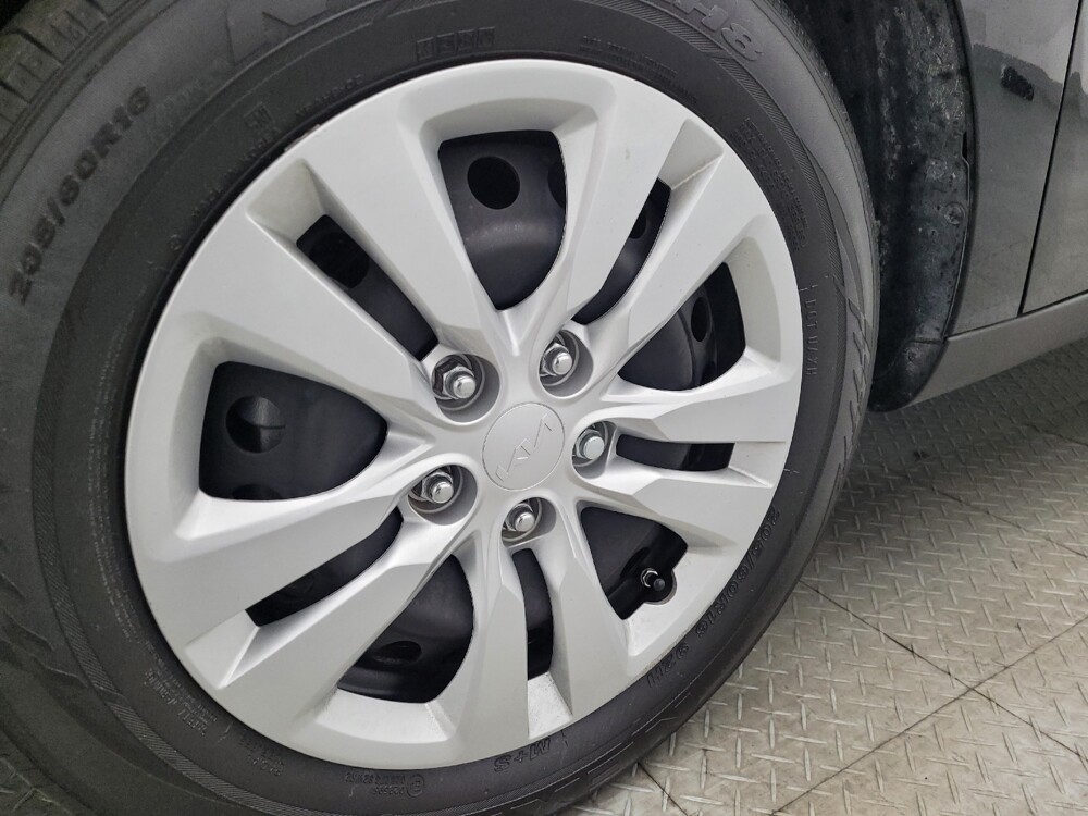 2024 Kia Soul in Metairie, LA 70006 - 18123871 31