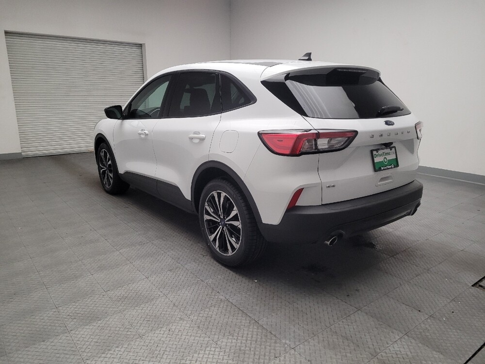 2022 Ford Escape in Fresno, CA 93726 - 18123876 5