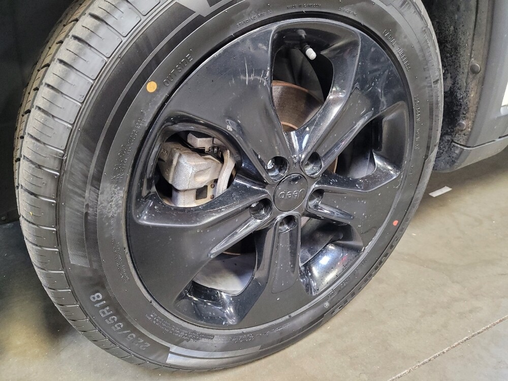 2019 Jeep Compass in Sacramento, CA 95821 - 18123878 31