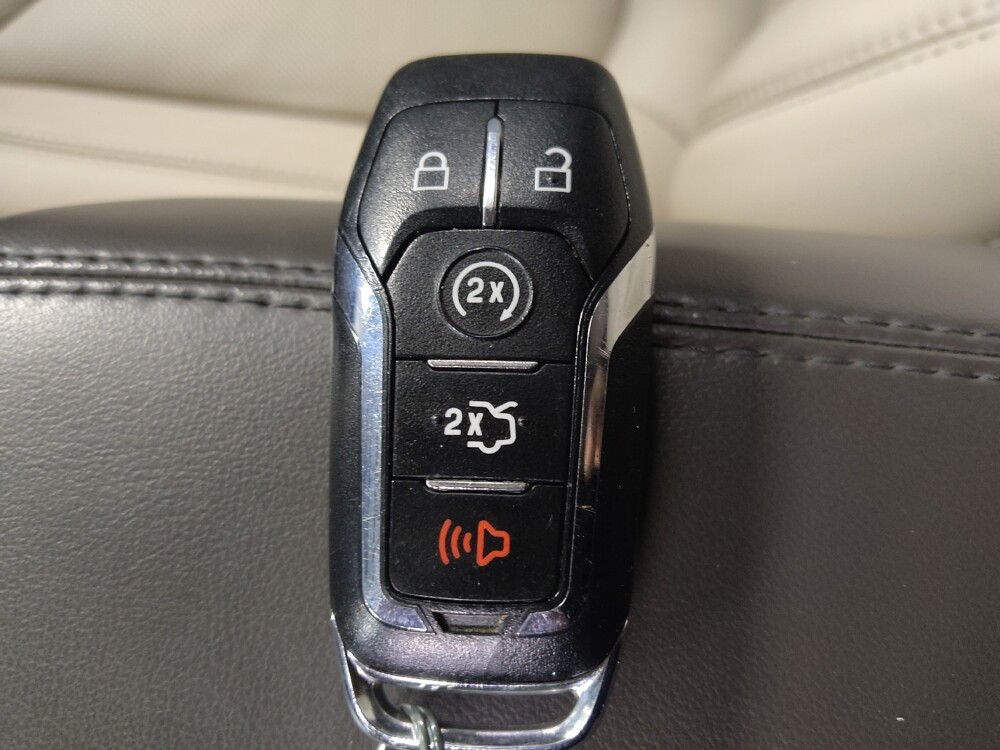 2017 Lincoln MKX in Bradenton, FL 34207 - 18123879 32