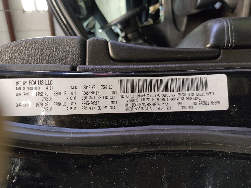 2017 Jeep Grand Cherokee in Tampa, FL 33612 - 18123888 33