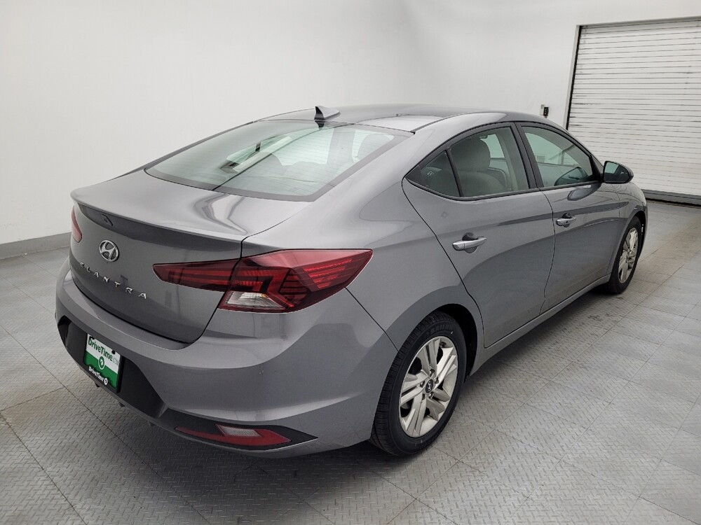 2020 Hyundai Elantra in Greenville, SC 29607 - 18123895 9