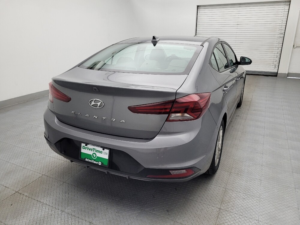 2020 Hyundai Elantra in Greenville, SC 29607 - 18123895 7