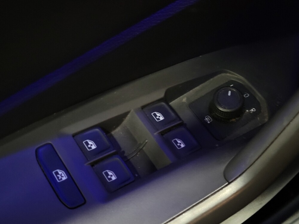 2019 Volkswagen Jetta in Newport News, VA 23601 - 18123898 27