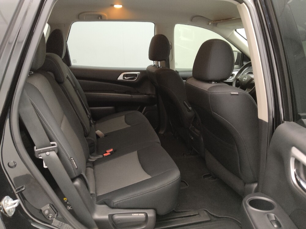 2019 Nissan Pathfinder in Springfield, MO 65807 - 18123900 19
