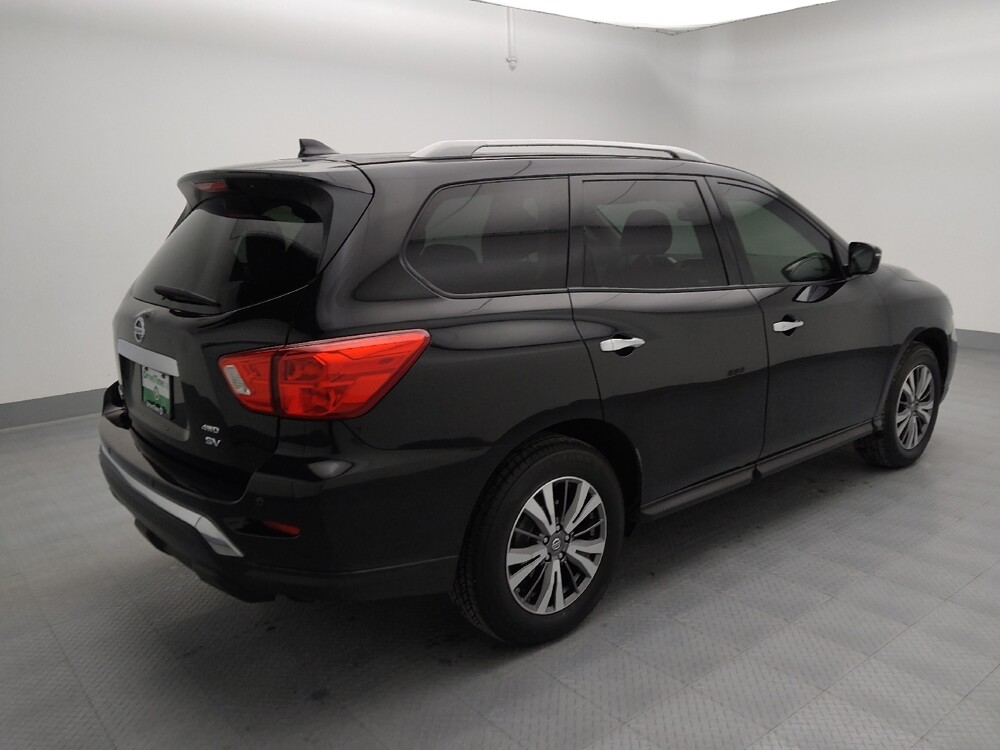 2019 Nissan Pathfinder in Springfield, MO 65807 - 18123900 10