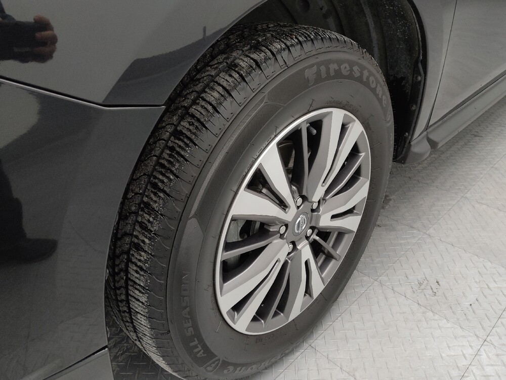 2019 Nissan Pathfinder in Springfield, MO 65807 - 18123900 31