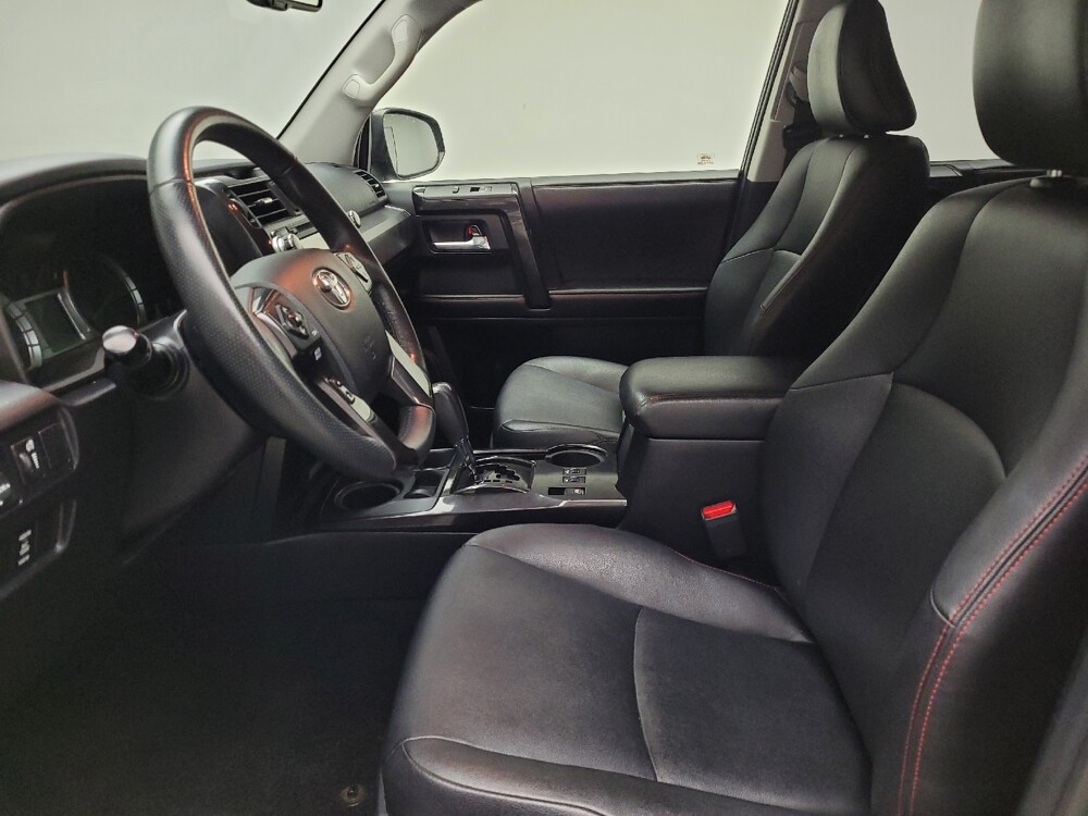 2015 Toyota 4Runner in Grand Rapids, MI 49508 - 18123901 17