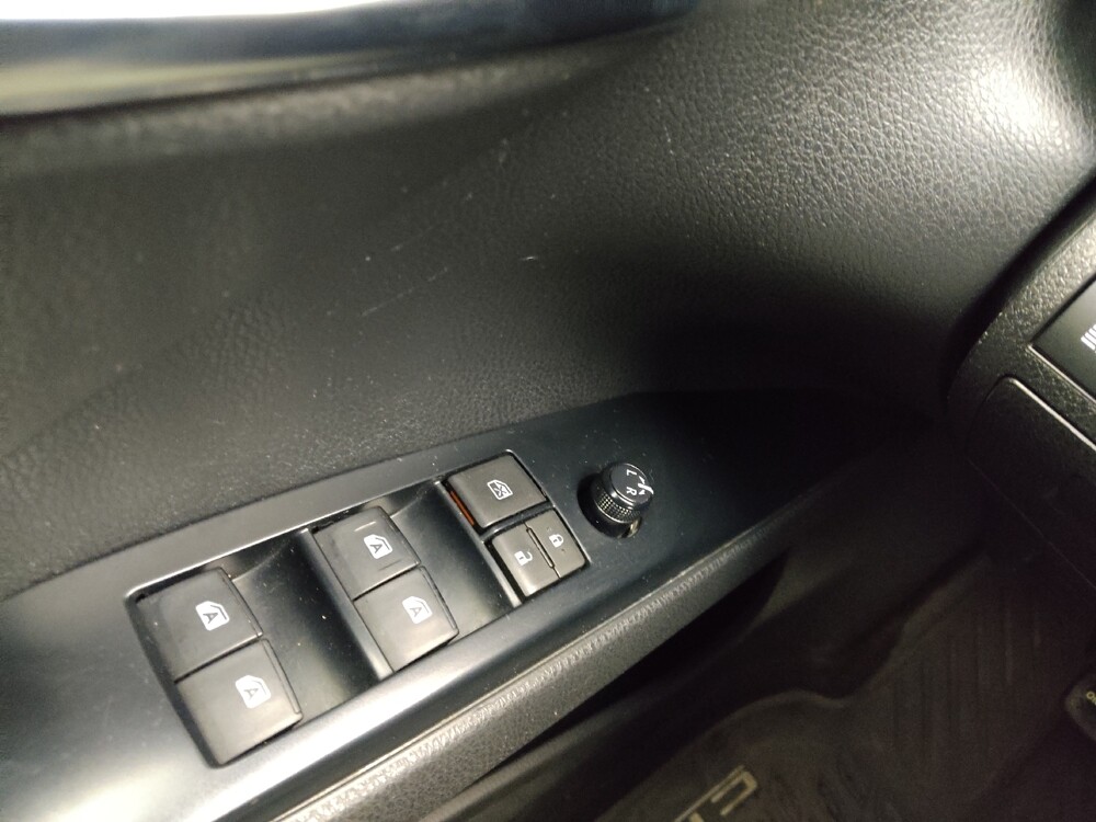 2018 Toyota Camry in Independence, MO 64055 - 18123908 27