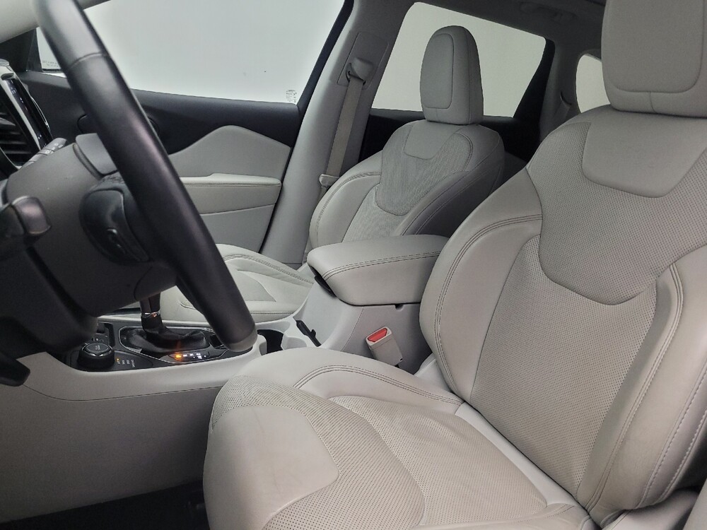 2019 Jeep Cherokee in Macon, GA 31210 - 18123909 17