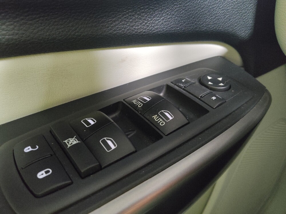 2019 Jeep Cherokee in Macon, GA 31210 - 18123909 27