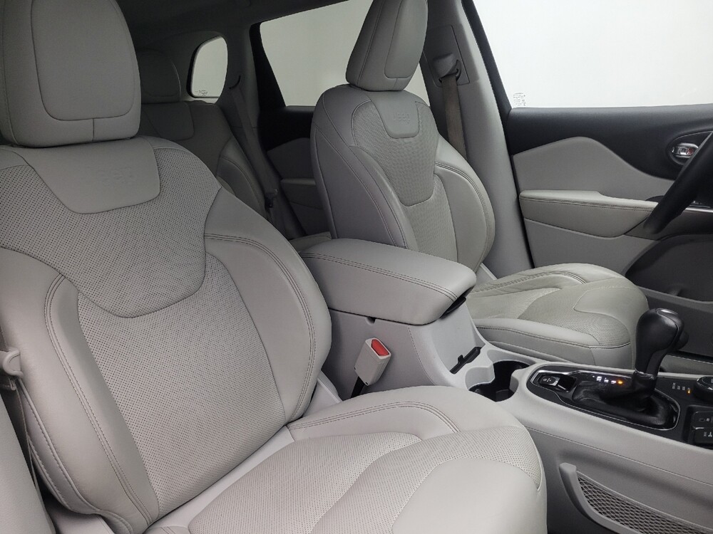 2019 Jeep Cherokee in Macon, GA 31210 - 18123909 21