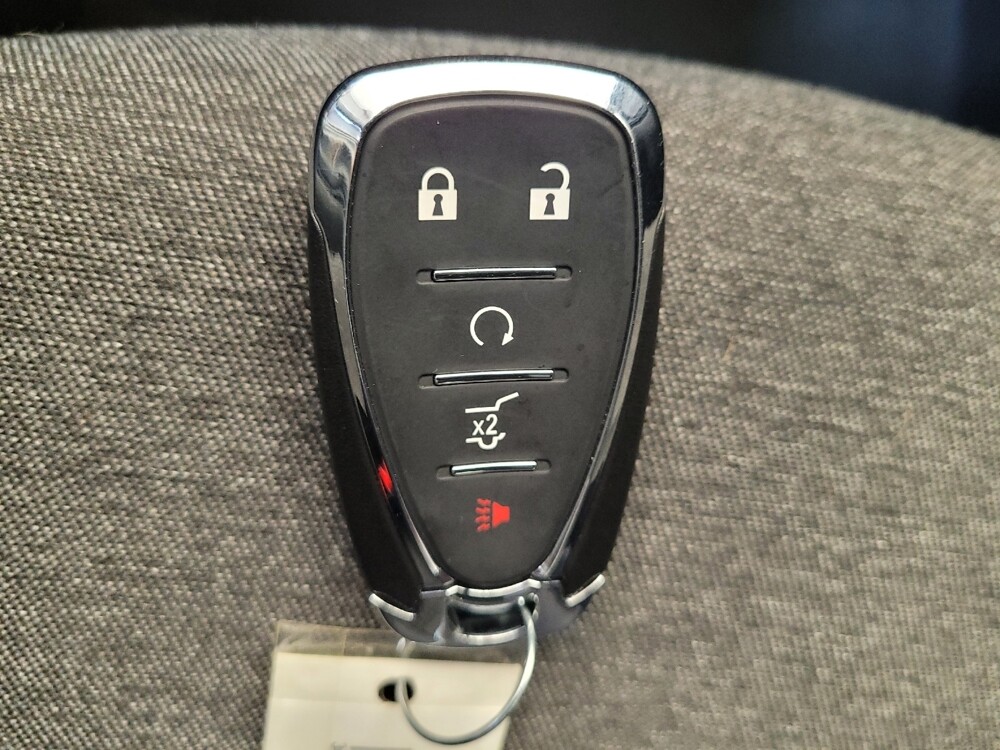 2023 Chevrolet Equinox in Cincinnati, OH 45255 - 18123914 32