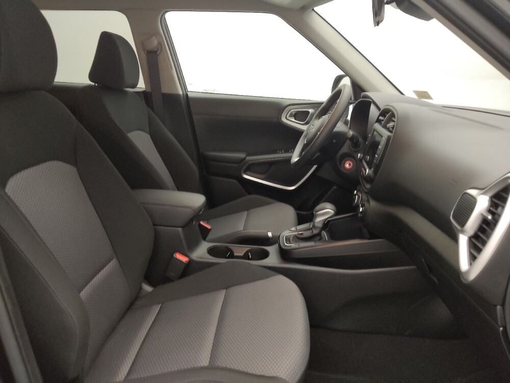 2025 Kia Soul in Lakewood, CO 80215 - 18123915 21