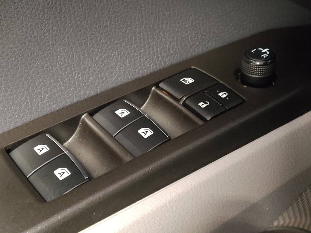 2021 Toyota Camry in Miami, FL 33157 - 18123921 27