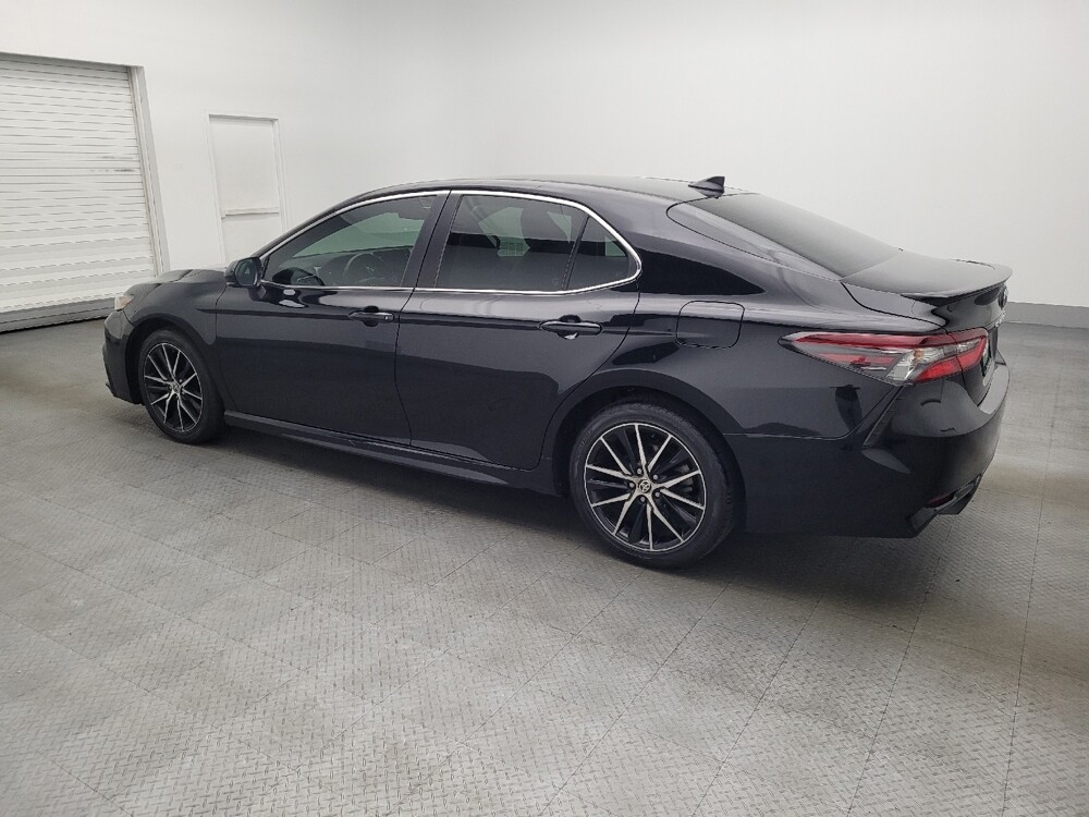 2021 Toyota Camry in Miami, FL 33157 - 18123921 3