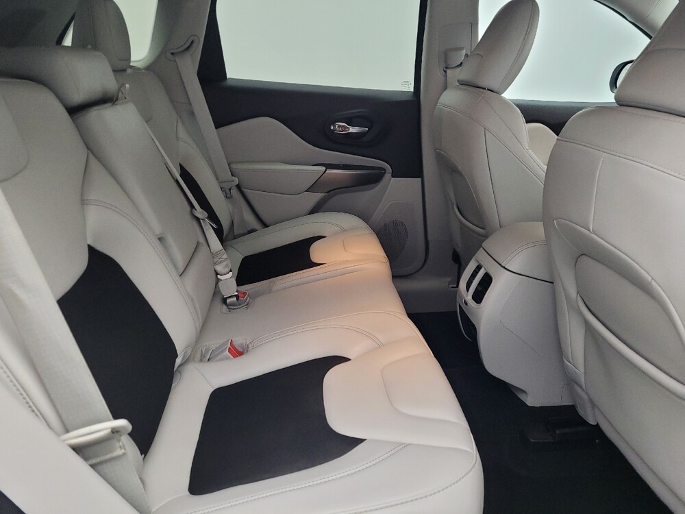 2021 Jeep Cherokee in Orlando, FL 32808 - 18123924 19