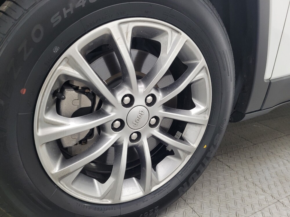 2021 Jeep Cherokee in Orlando, FL 32808 - 18123924 31