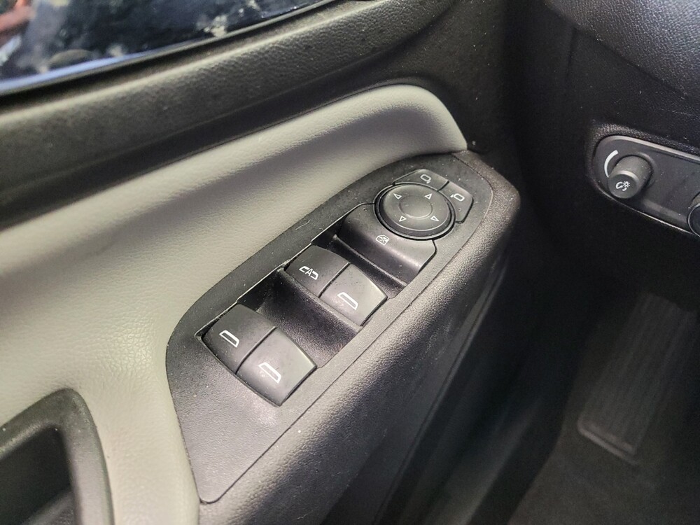 2019 Chevrolet Equinox in Columbus, OH 43228 - 18123927 27