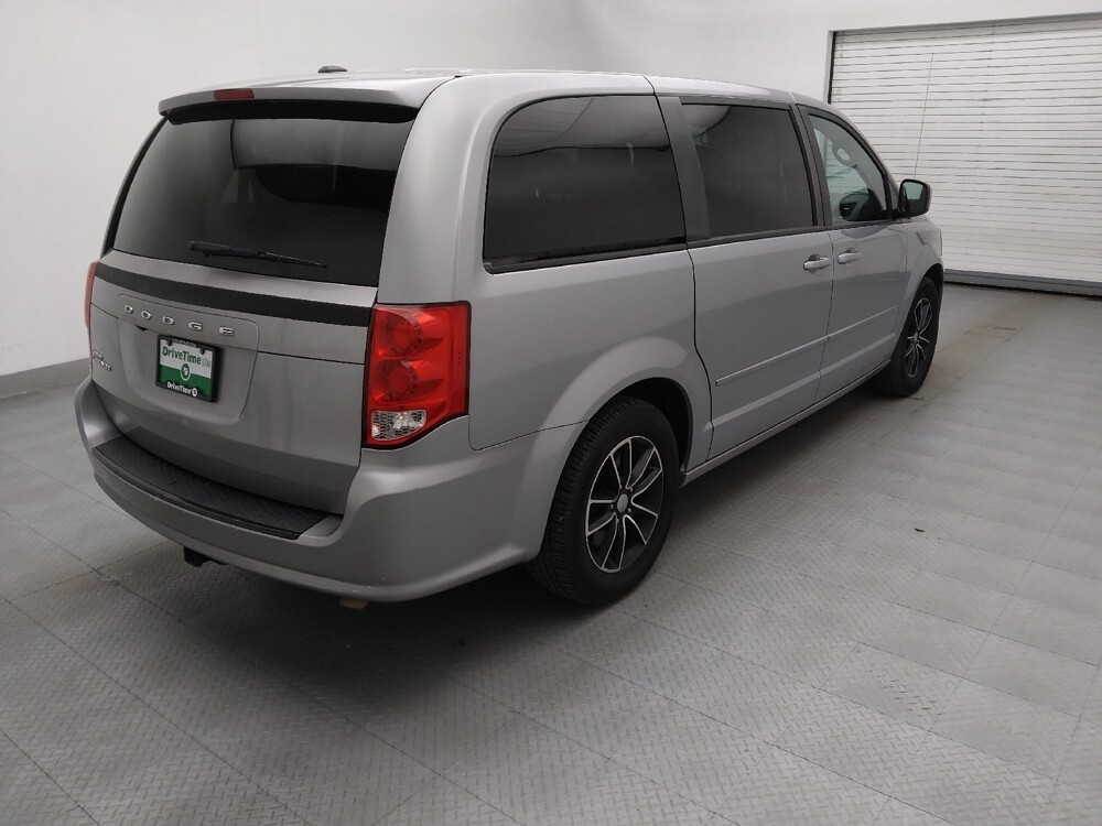 2017 Dodge Grand Caravan in Raleigh, NC 27604 - 18123929 9