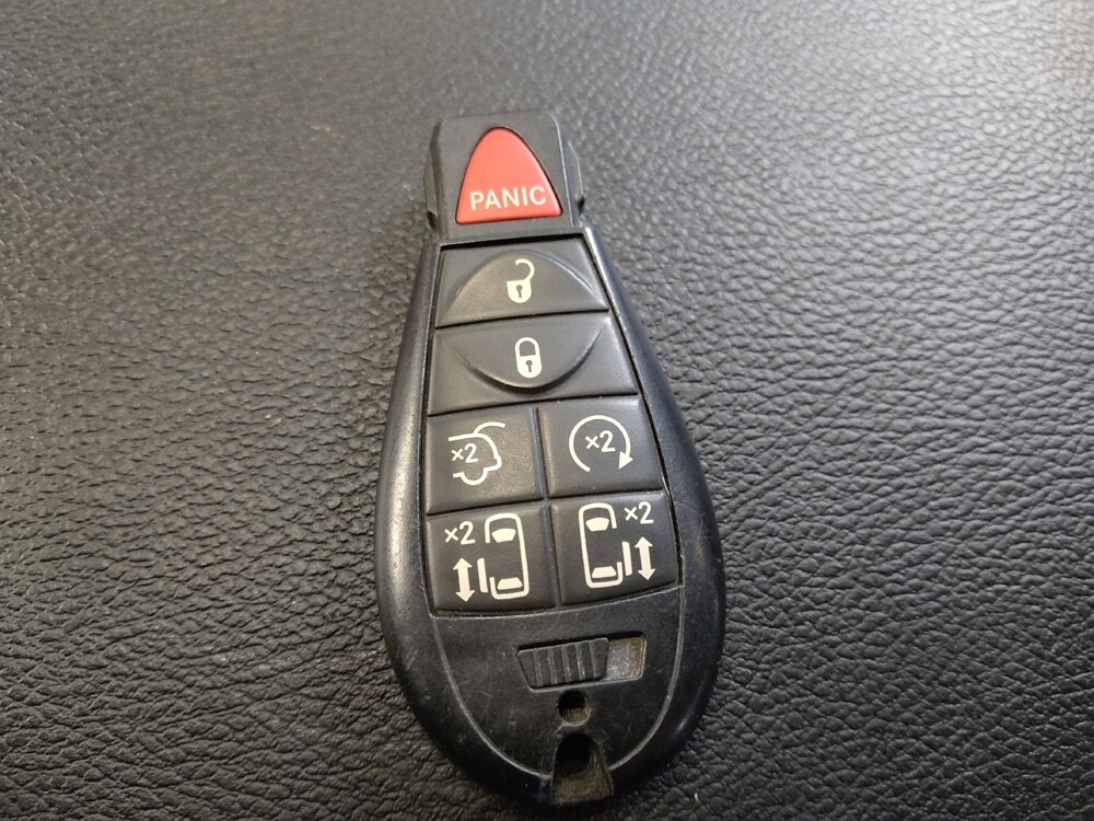 2017 Dodge Grand Caravan in Raleigh, NC 27604 - 18123929 32