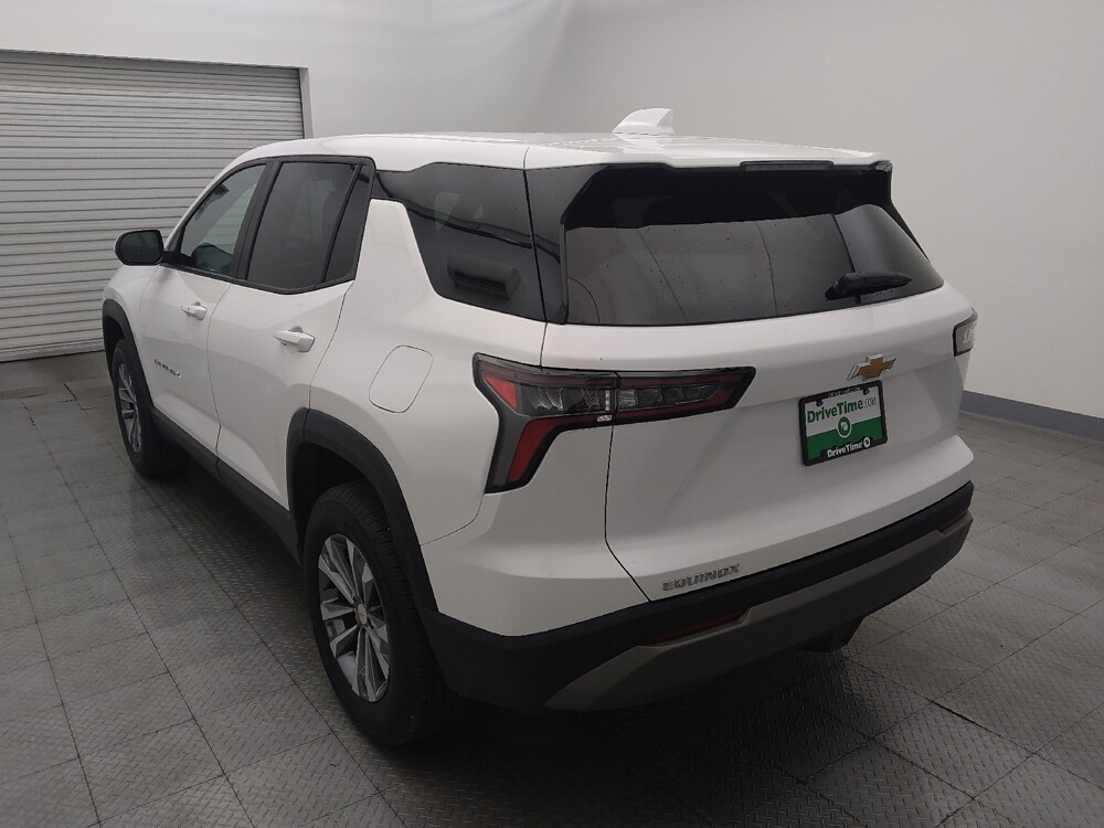 2025 Chevrolet Equinox in Houston, TX 77074 - 18123932 5