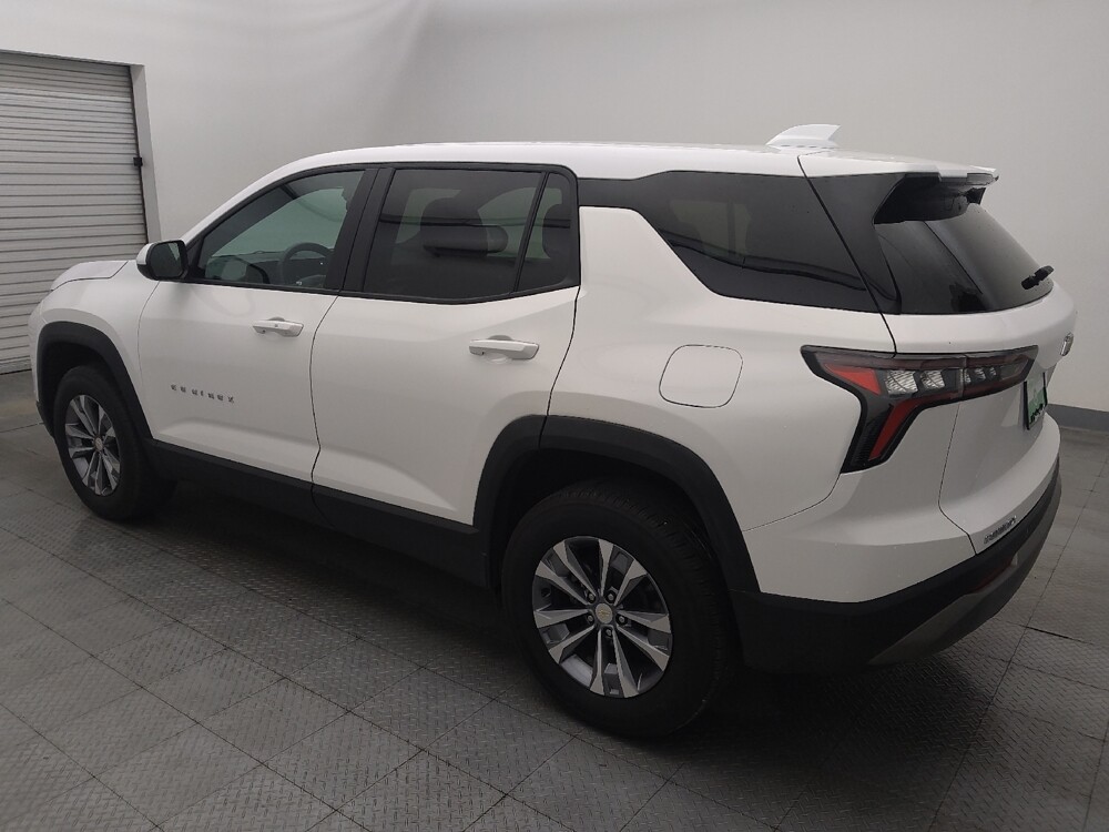 2025 Chevrolet Equinox in Houston, TX 77074 - 18123932 3