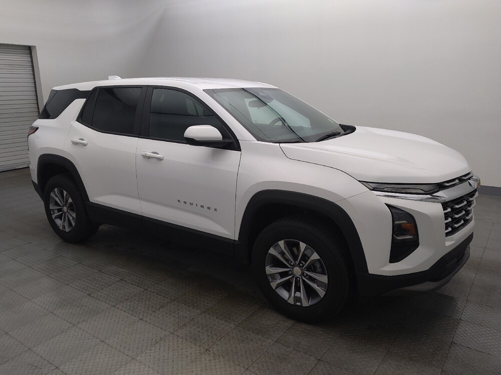 2025 Chevrolet Equinox in Houston, TX 77074 - 18123932 11