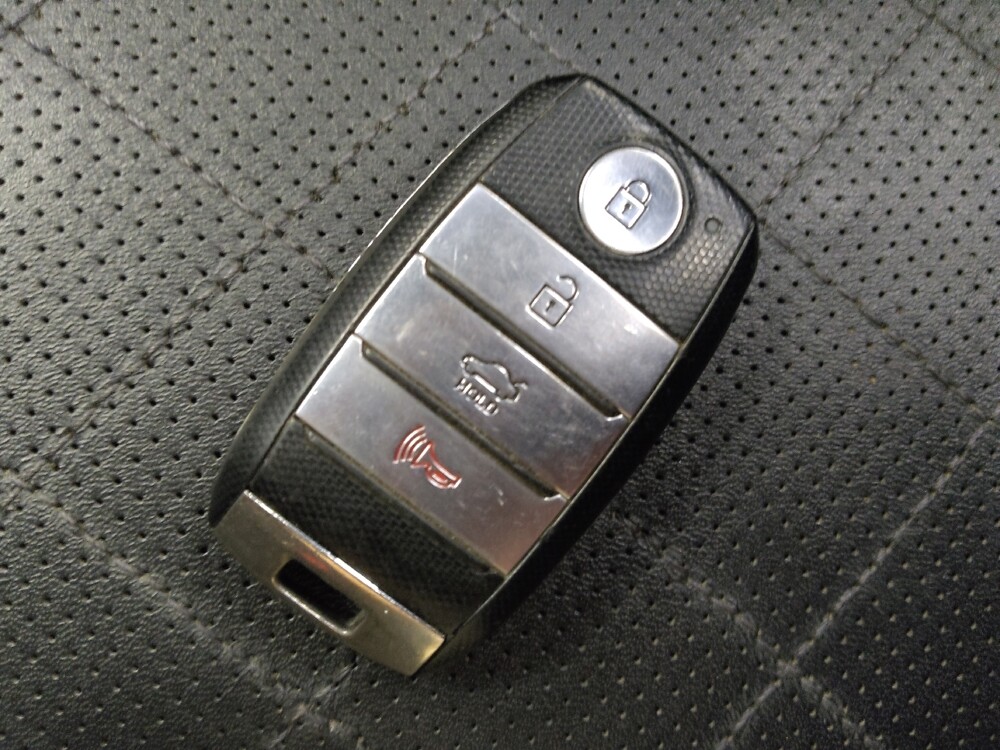 2016 Kia Optima in Mesa, AZ 85210 - 18123934 32