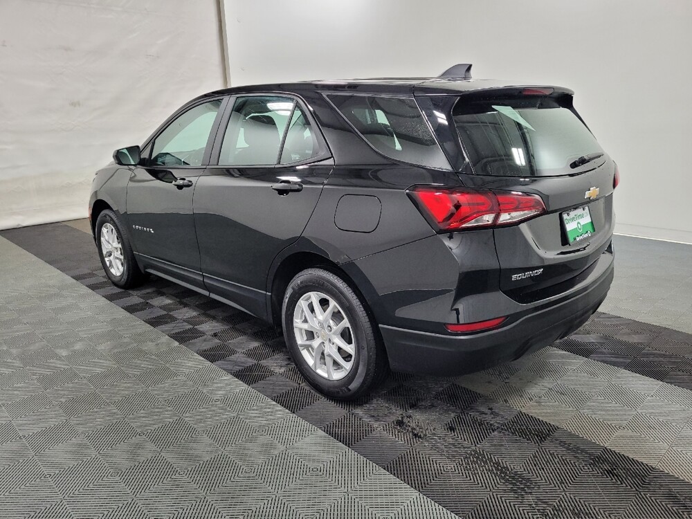 2024 Chevrolet Equinox in Allentown, PA 18103 - 18123936 3