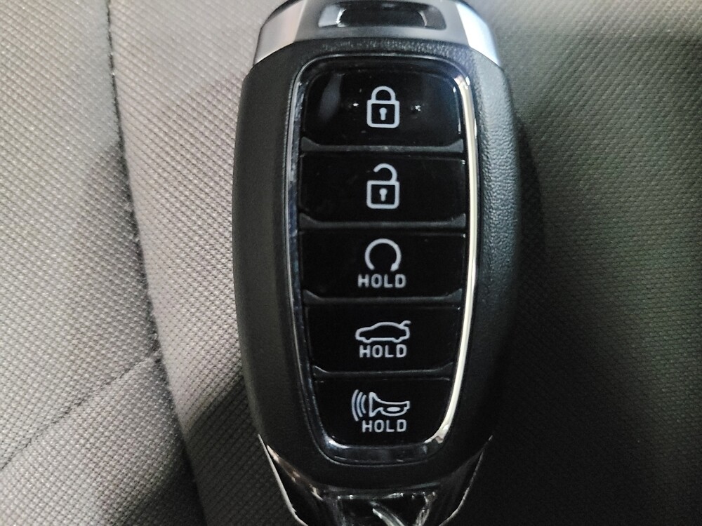 2023 Hyundai Elantra in New Castle, DE 19720 - 18123945 32