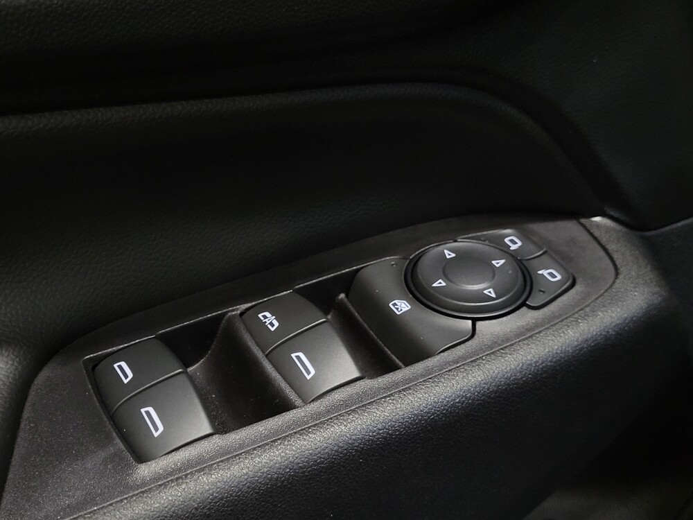 2018 Chevrolet Equinox in Newport News, VA 23601 - 18123947 27