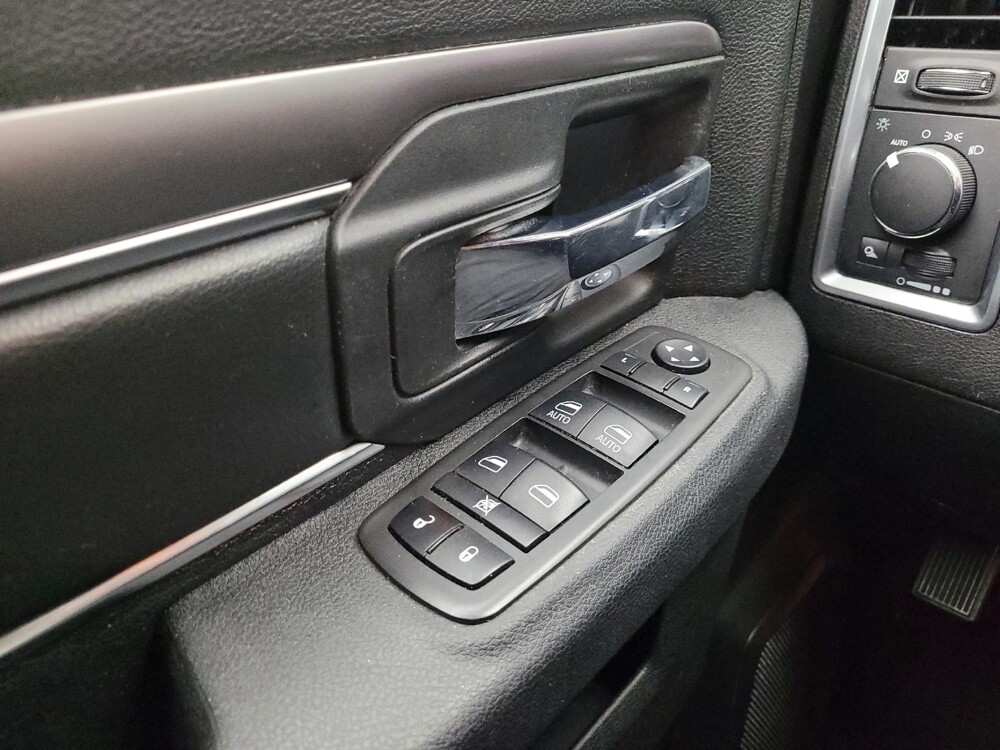 2021 RAM 1500 in Taylor, MI 48180 - 18123950 27