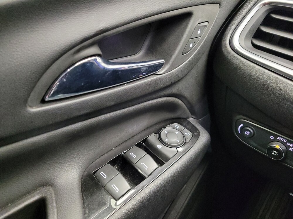 2022 Chevrolet Equinox in Taylor, MI 48180 - 18123952 27