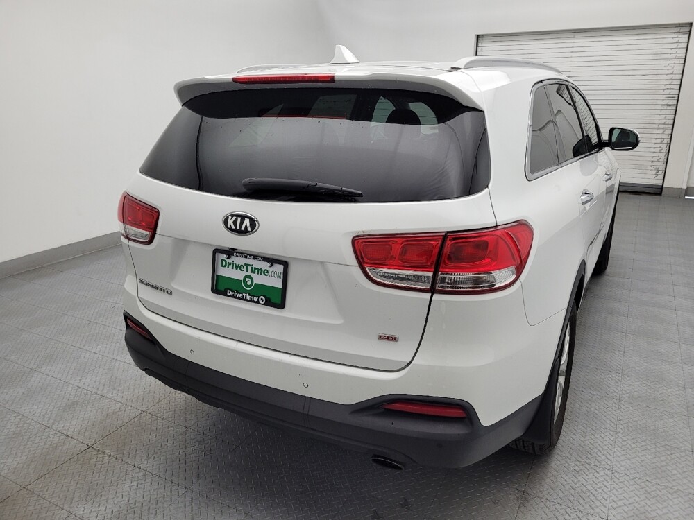 2018 Kia Sorento in Greenville, SC 29607 - 18123958 7