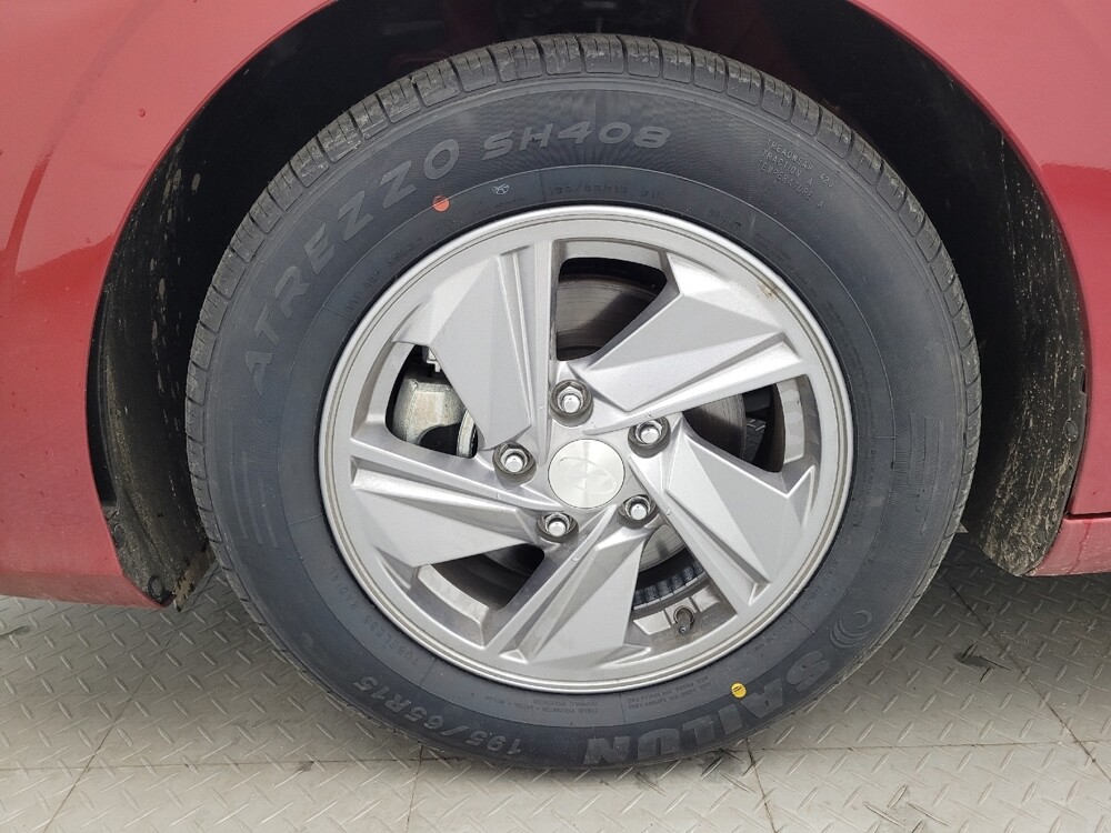 2024 Hyundai Elantra in Winston-Salem, NC 27103 - 18123959 31