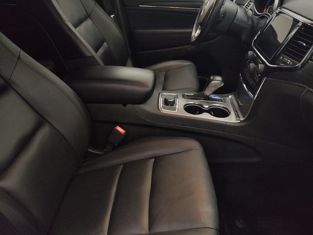 2020 Jeep Grand Cherokee in Bradenton, FL 34207 - 18123962 21